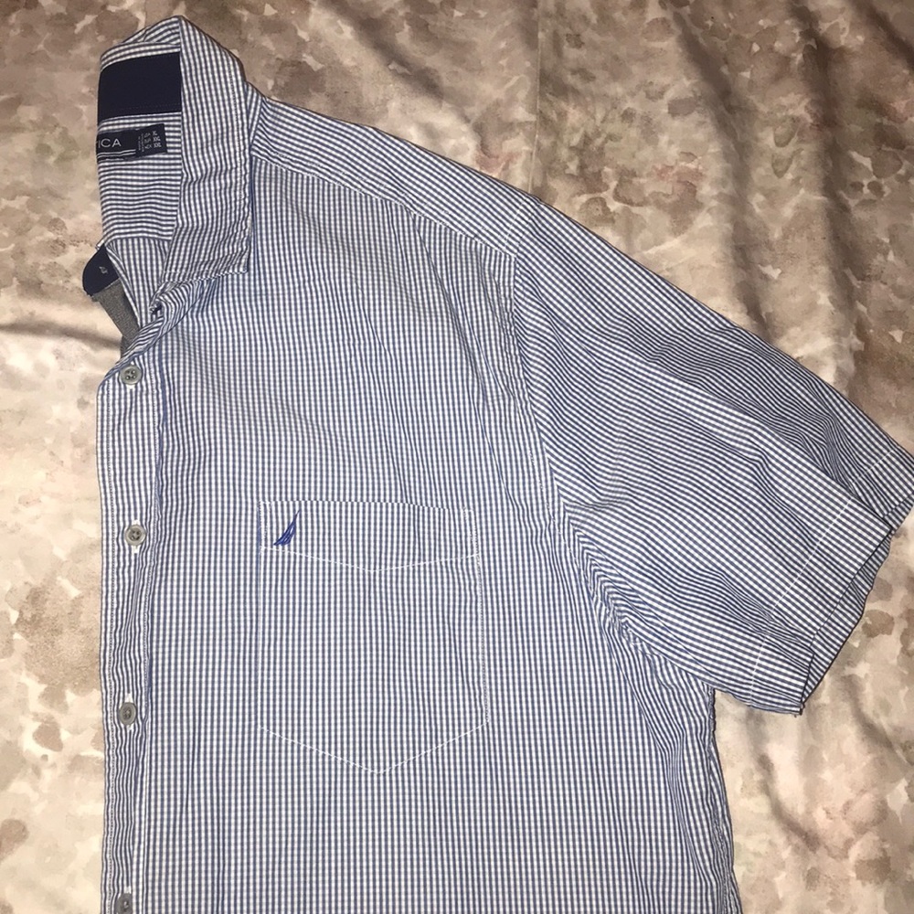 Short sleeve nautical button down